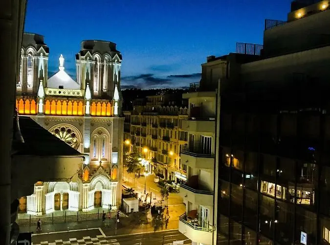 Appartamento Splendid In The Heart Of Nizza