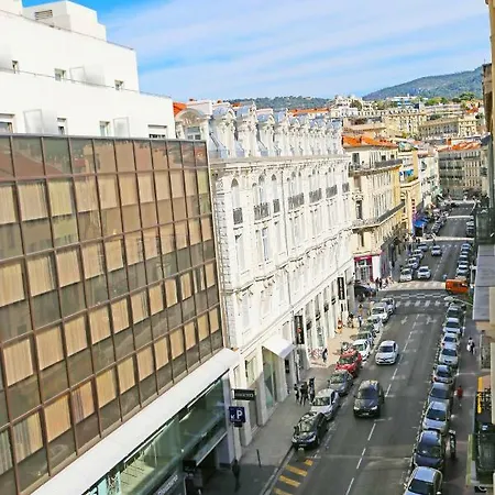 Splendid In The Heart Of Daire